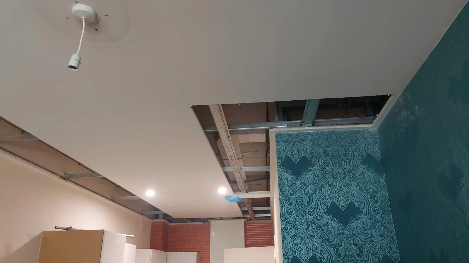 Ceiling opening-up and exposed construction